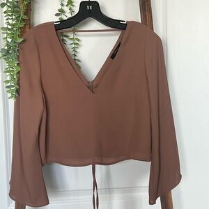 Forever 21 tan low cut laced back 3/4 length sleeve cropped top SZ S